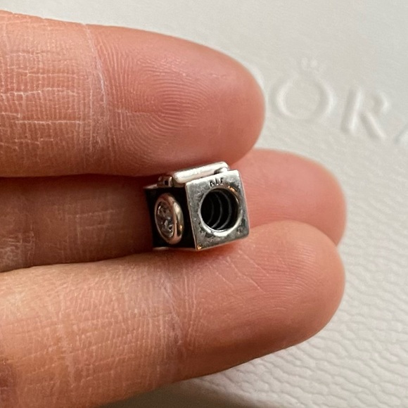 Retired Pandora Snap Shots Camera Charm for bracelet necklace sterling silver - Picture 9 of 9